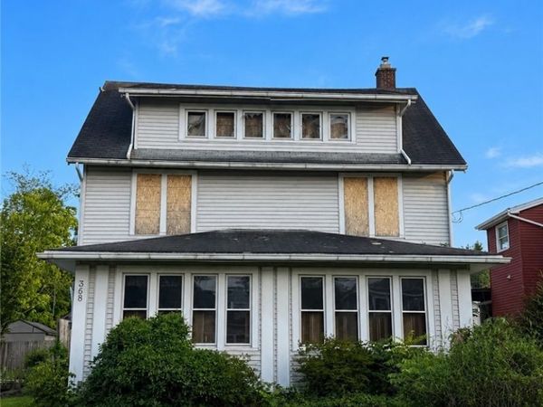 368 Sexton Street , Struthers, OH 44471