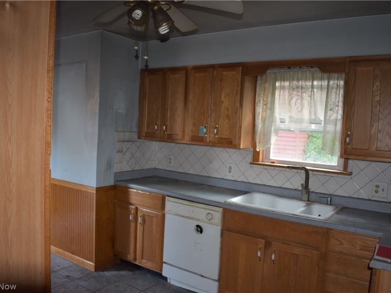 368 Sexton Street , Struthers, OH 44471 Photo 8