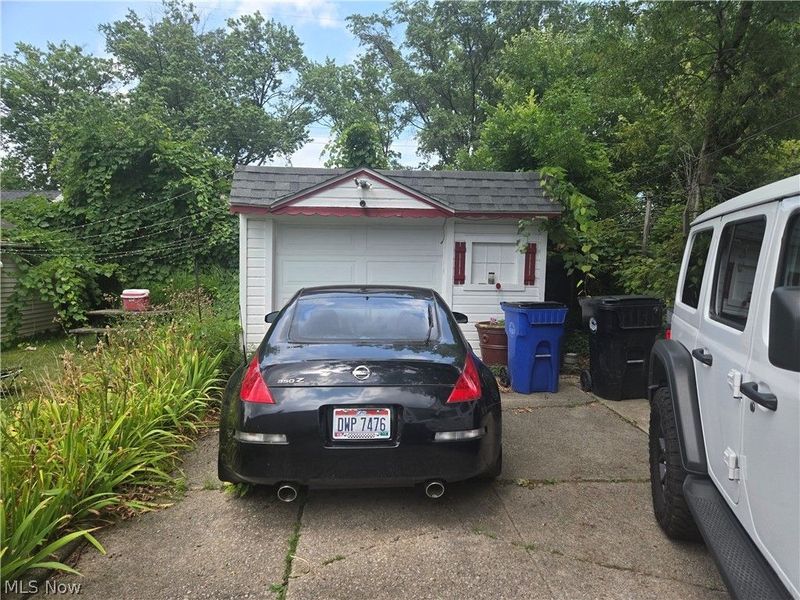 17425 Glendale Avenue , Cleveland, OH 44128 Photo 3