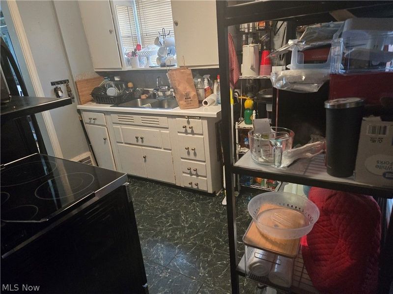 17425 Glendale Avenue , Cleveland, OH 44128 Photo 6