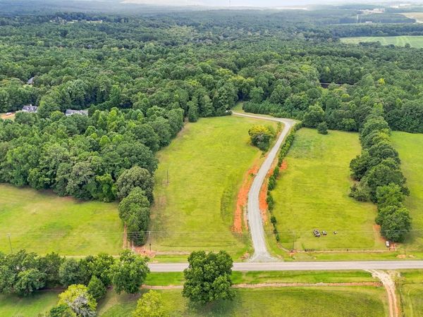 212 Joe Lane Road, Jackson, GA 30233