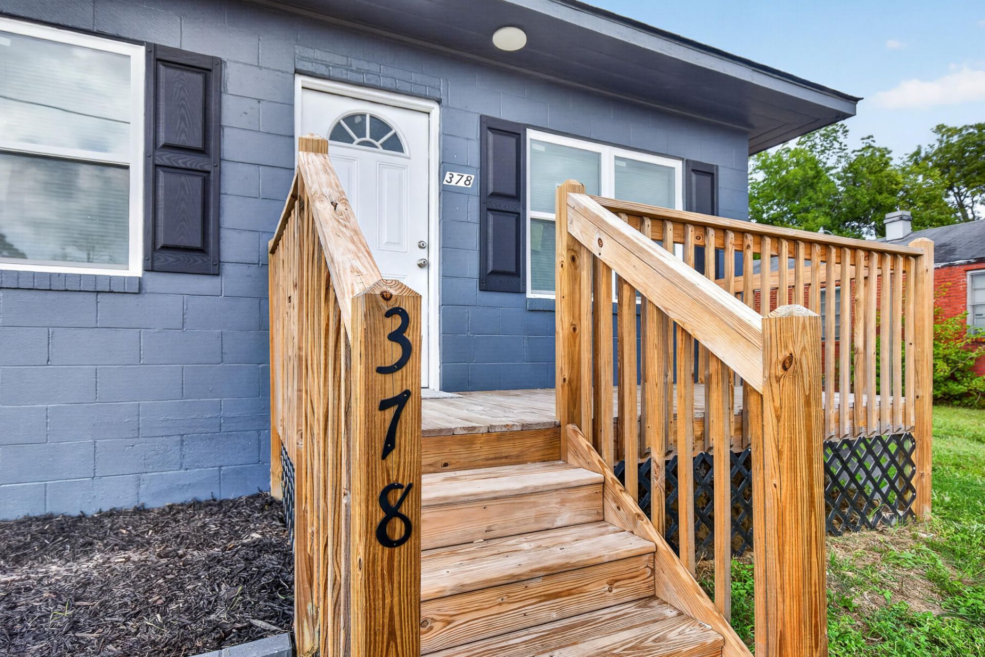 378 Mingo Street Photo 5
