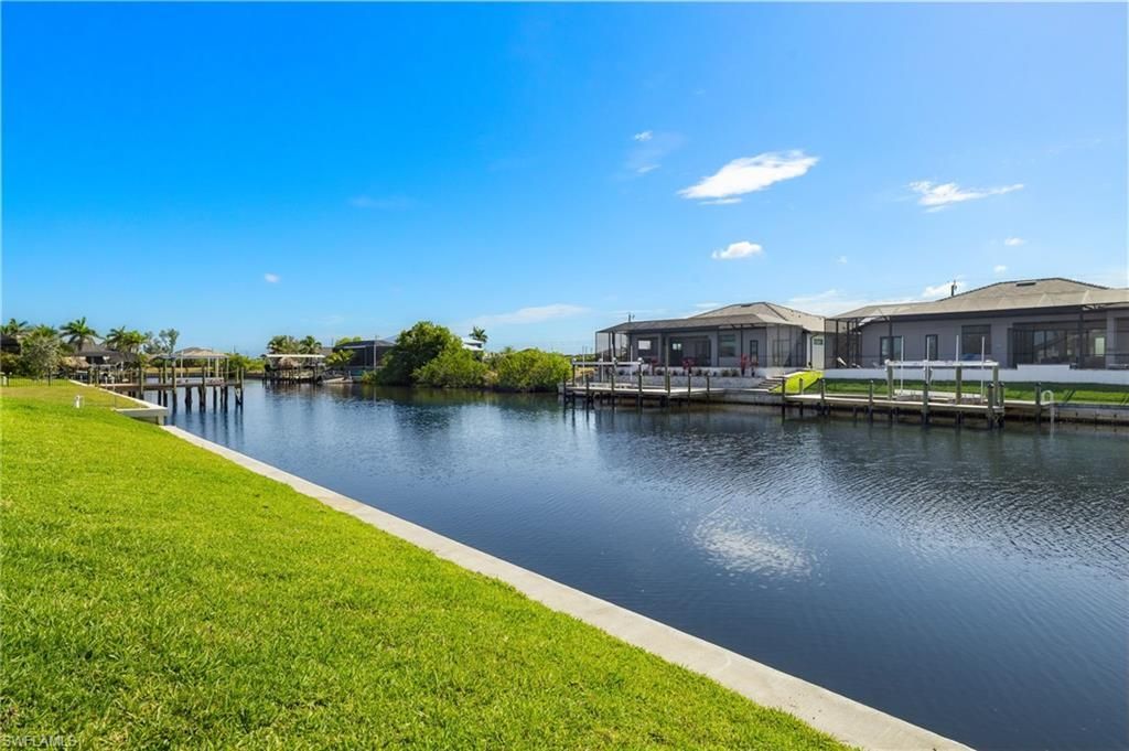 707 NW 38th Ave, Cape Coral, FL 33993 Photo