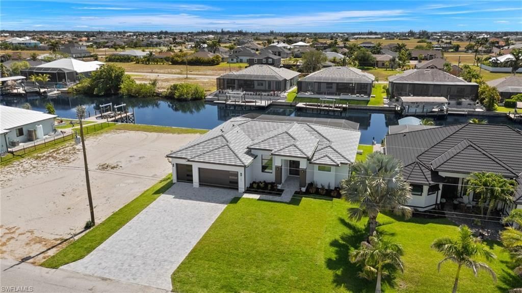 707 NW 38th Ave, Cape Coral, FL 33993 Photo