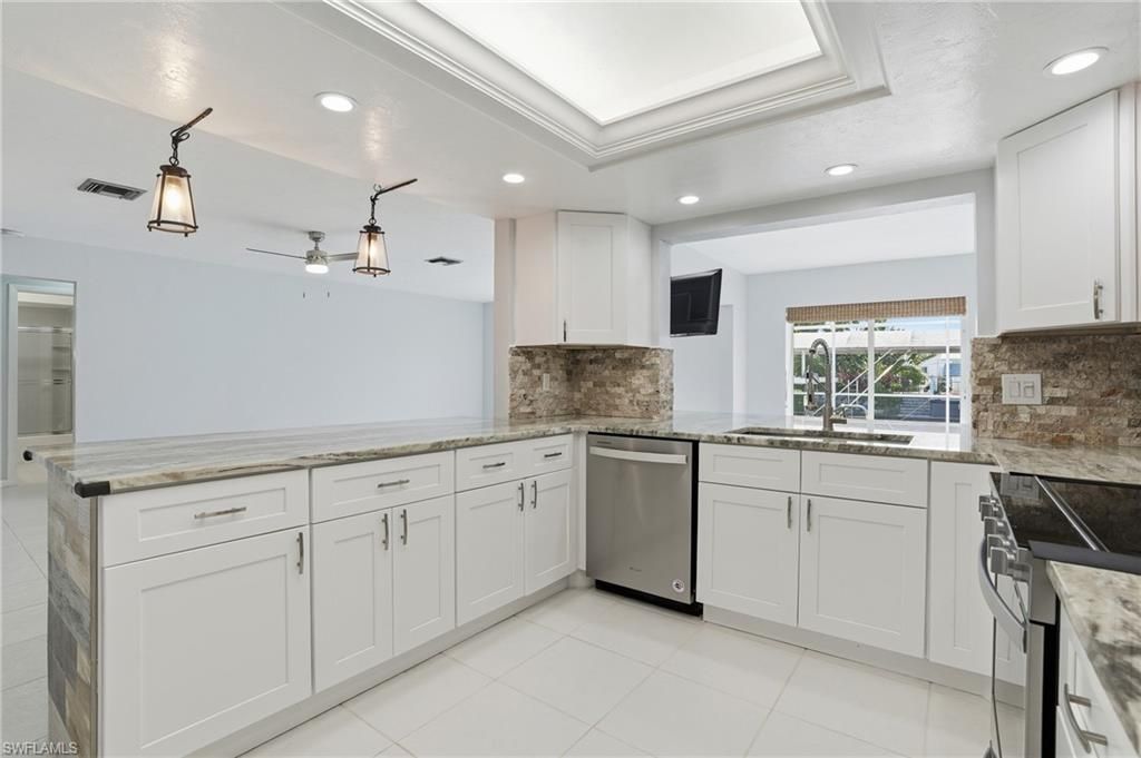 5964 Baker Ct, Fort Myers, FL 33919 Photo