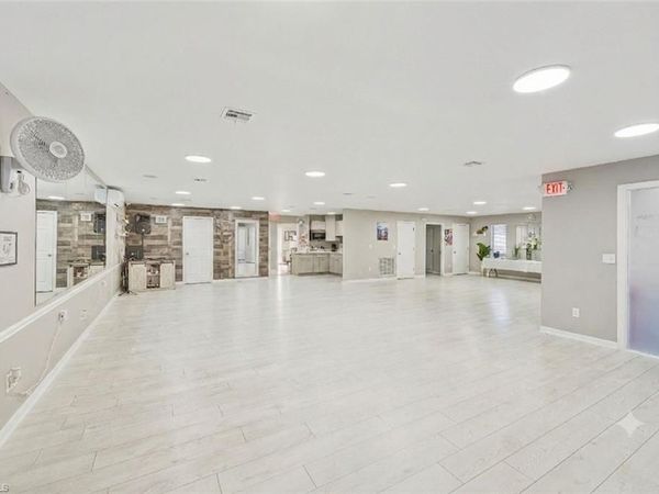2080 Collier AVE , FORT MYERS, FL 33901