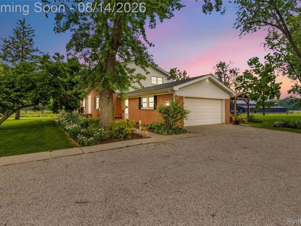 4925 S Huron River Drive, Berlin Township, Mi 48134