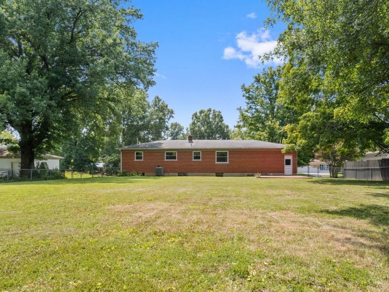 1056 Terrydel Lane, Pierce Twp, OH 45245 Photo 10