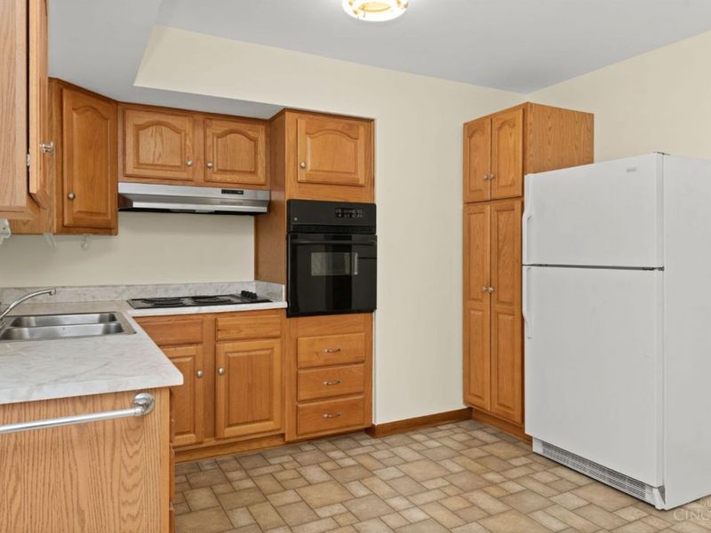 1056 Terrydel Lane, Pierce Twp, OH 45245 Photo 21