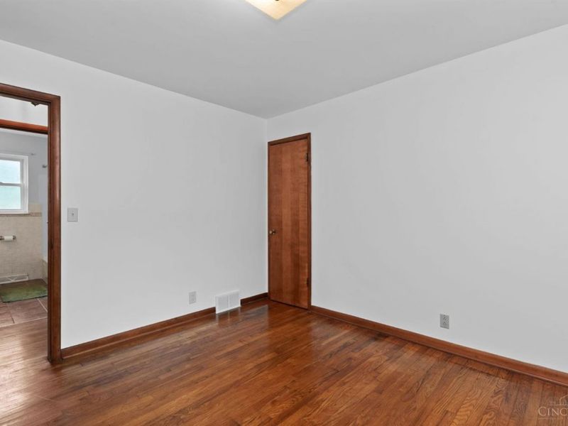 1056 Terrydel Lane, Pierce Twp, OH 45245 Photo 35