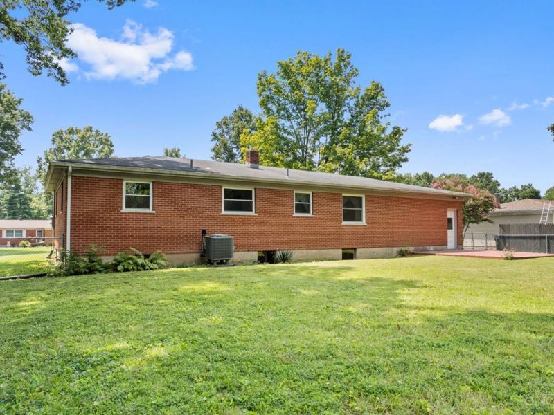 1056 Terrydel Lane, Pierce Twp, OH 45245 Photo 7