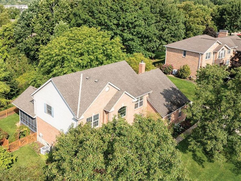 121 Livingston Drive, Hamilton, OH 45013 Photo 2