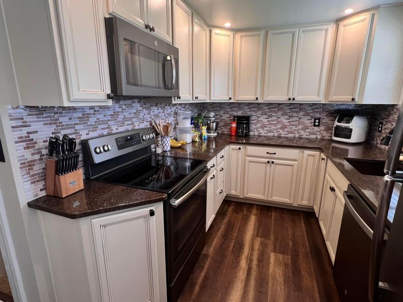 4253 Nevada Road , Springfield, OH 45503 Photo 2