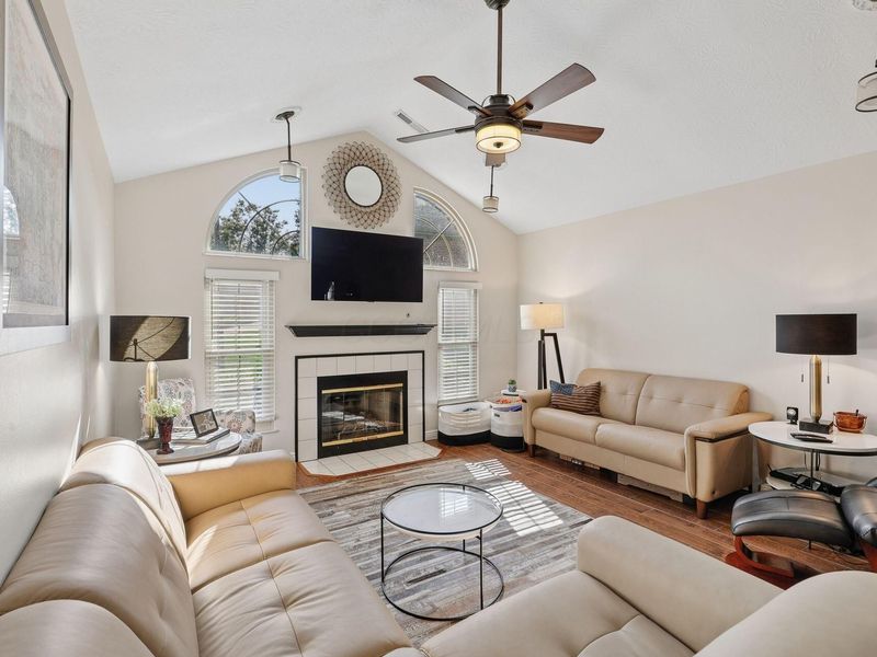 884 Village Brook Way , Columbus, OH 43235 Photo 12