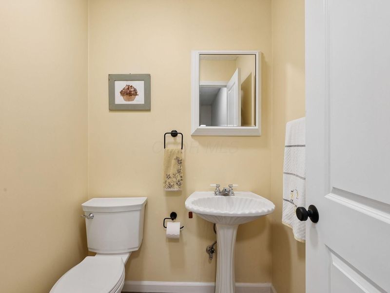 884 Village Brook Way , Columbus, OH 43235 Photo 34