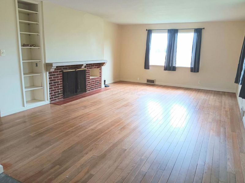 421 E Main Street , Saint Paris, OH 43072 Photo 4