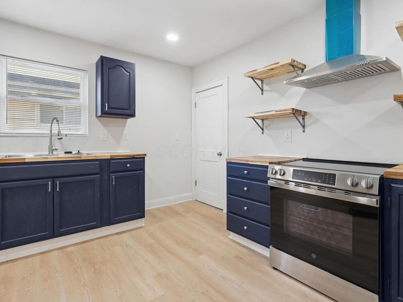 1186 E 21st Avenue , Columbus, OH 43211 Photo 12