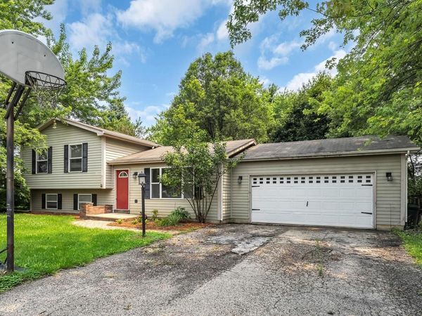 8527 222nd AVENUE, Salem, WI 53168