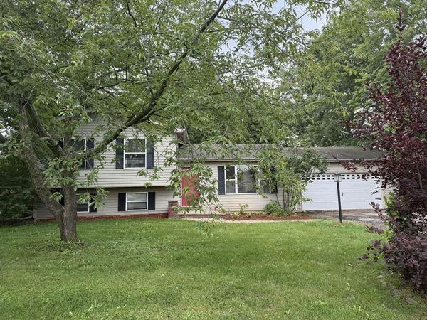 8527 222nd AVENUE, Salem, WI 53168