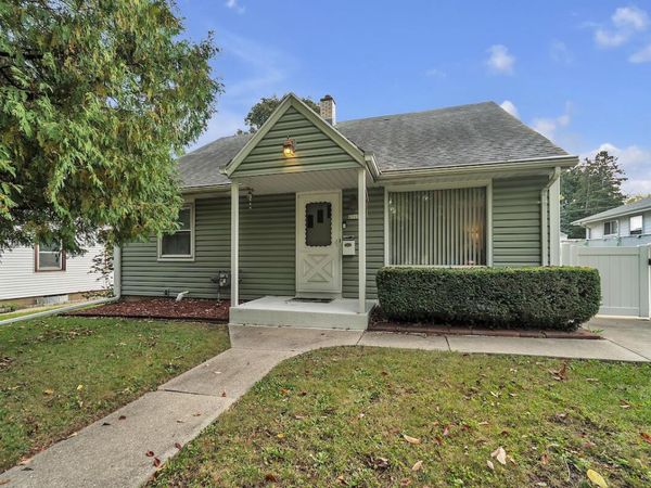 4960 N 73rd STREET, Milwaukee, WI 53218