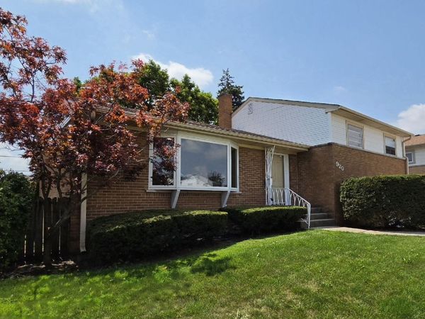920 Park Drive , Melrose Park, IL 60160