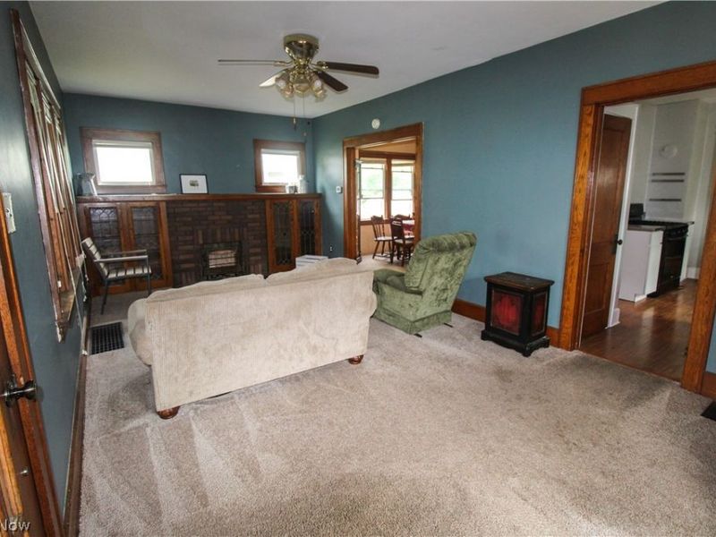 543 W Maple Street , North Canton, OH 44720 Photo 16