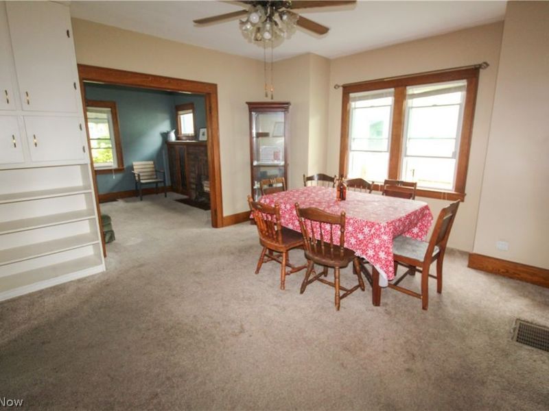 543 W Maple Street , North Canton, OH 44720 Photo 8