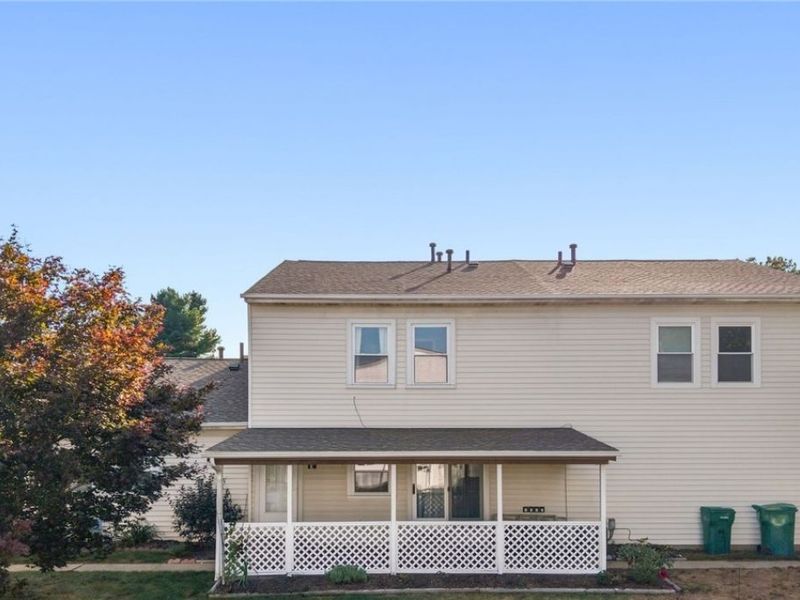 2547 Royal County Down , Unit C, Uniontown, OH 44685 Photo 5