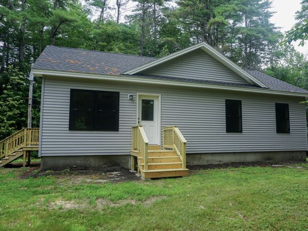 11 Cooper Lane , Oxford, ME 04270
