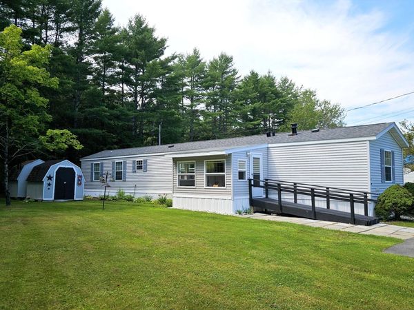 36 Garden Way , Augusta, ME 04330