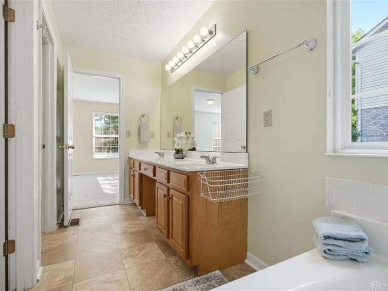 5632 Safari Drive, Liberty Township, OH 45044 Photo 23