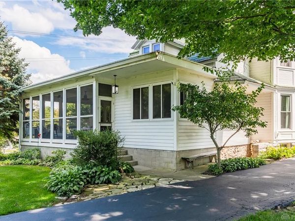 4 High Street, Mechanicsburg, OH 43044