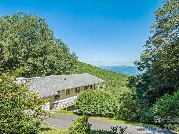 75 Briarwood Lane, Maggie Valley, NC 28751