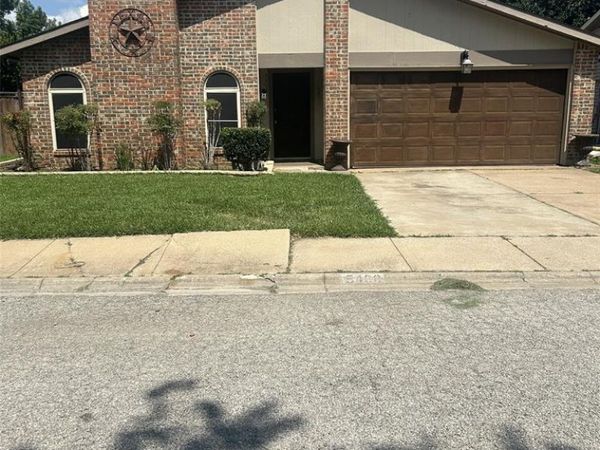 5408 Princess Court, Lake Dallas, TX 75065