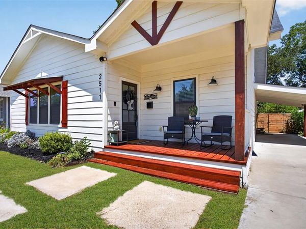 2511 Gladstone Drive, Dallas, TX 75211