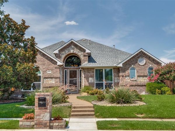 1533 Estates Way , Carrollton, TX 75006