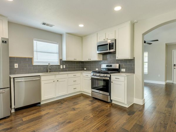 5900 Pinon Vista DR, Austin, TX 78724