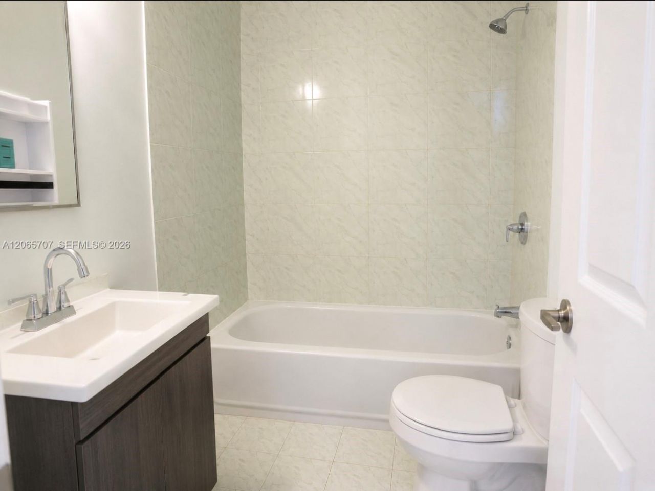 359 W 12th St, Unit 3, Hialeah, FL 33010 Photo