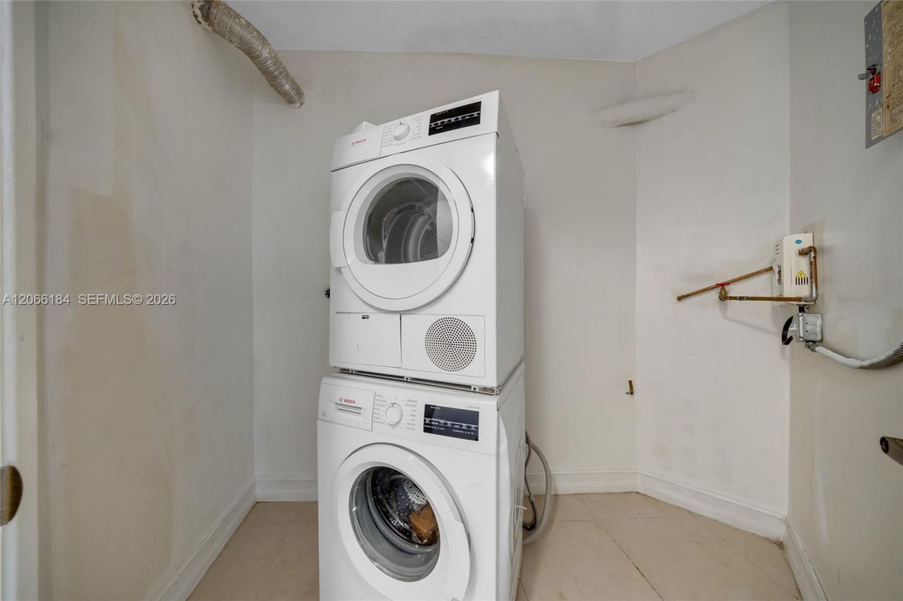 9405 Fontainebleau Blvd, Unit 112, Miami, FL 33172 Photo