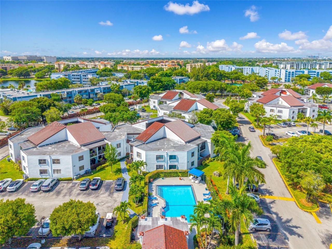 9405 Fontainebleau Blvd, Unit 112, Miami, FL 33172 Photo
