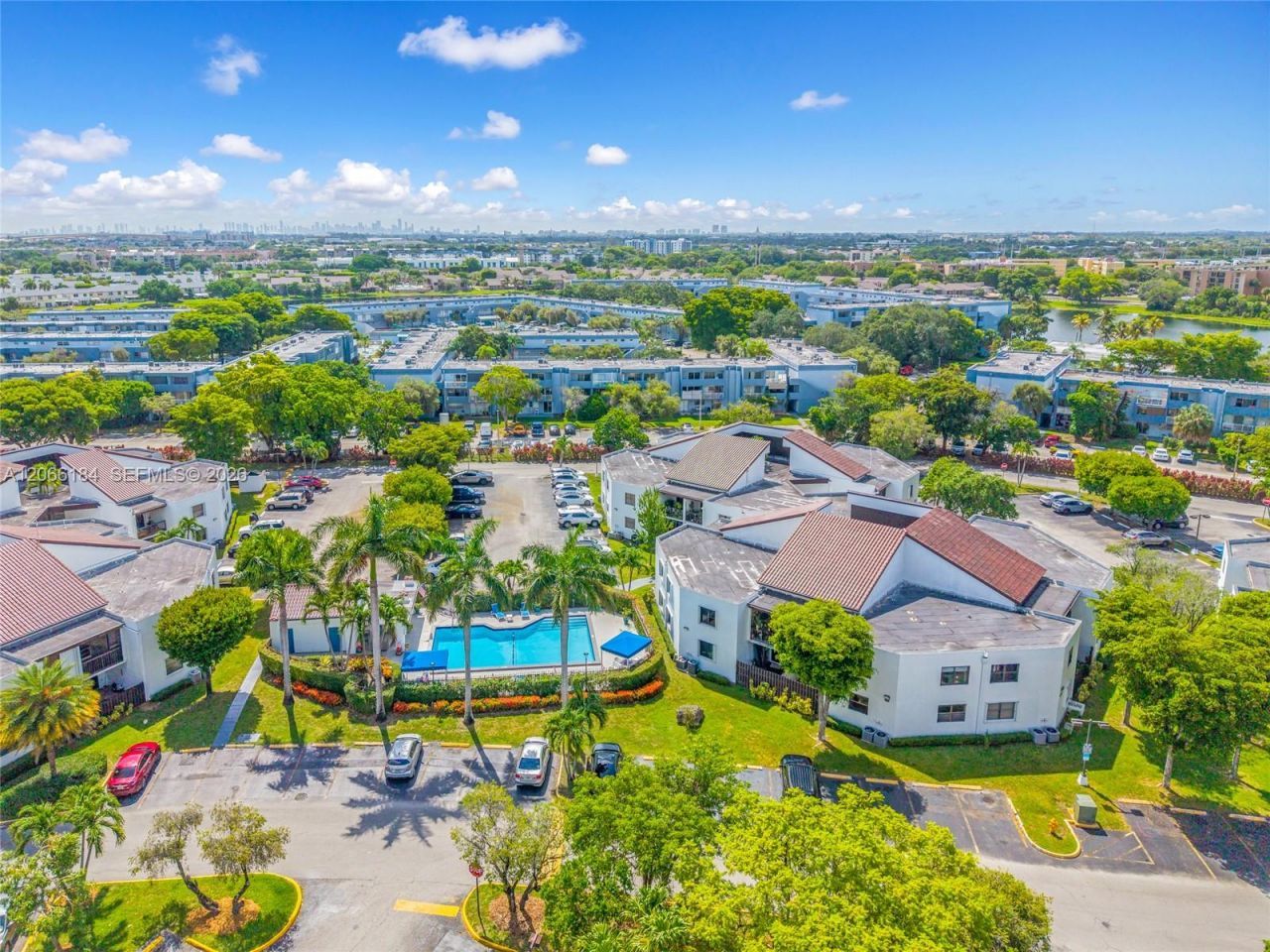 9405 Fontainebleau Blvd, Unit 112, Miami, FL 33172 Photo