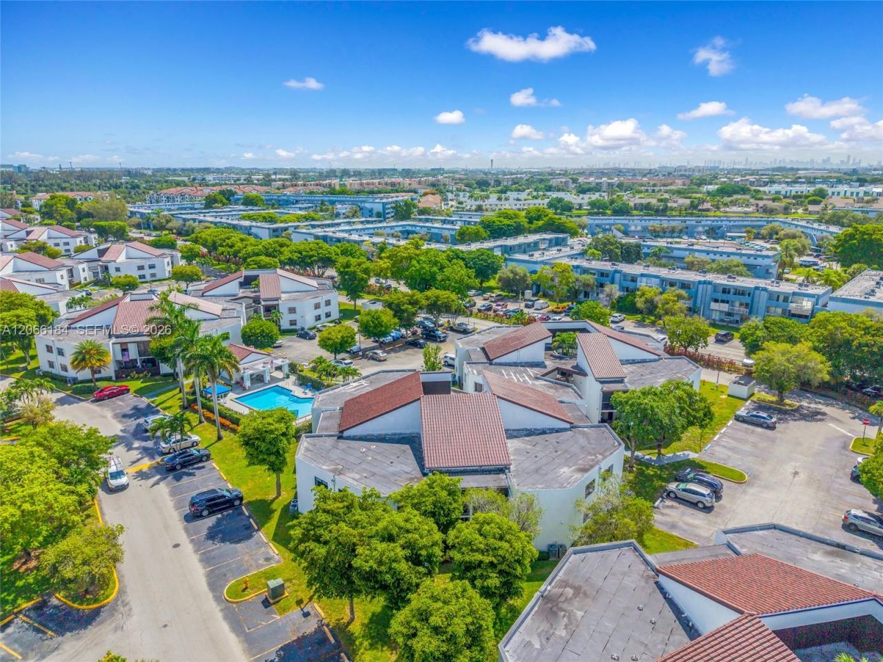 9405 Fontainebleau Blvd, Unit 112, Miami, FL 33172 Photo