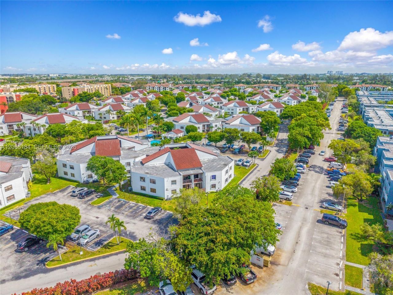 9405 Fontainebleau Blvd, Unit 112, Miami, FL 33172 Photo