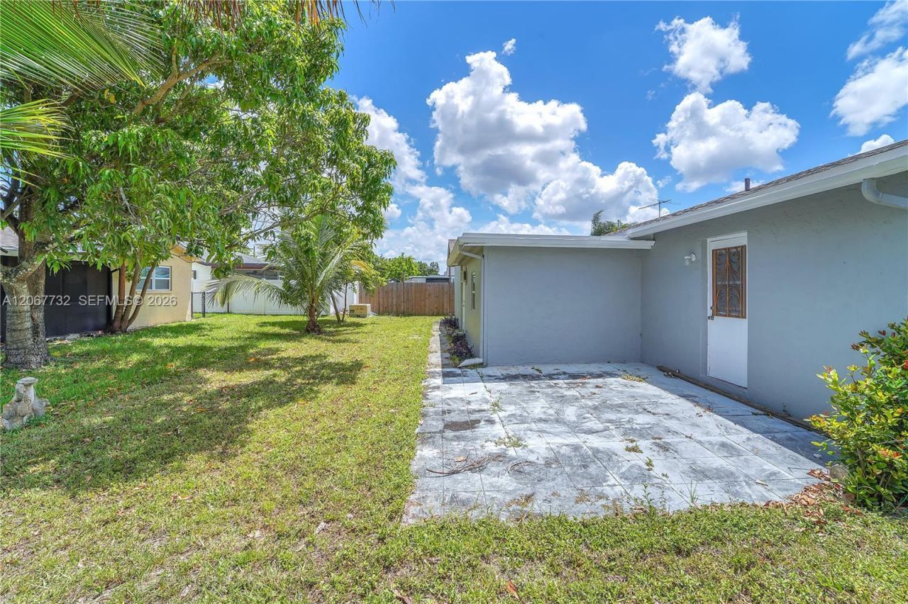9242 SW 18th Rd , Boca Raton, FL 33428 Photo