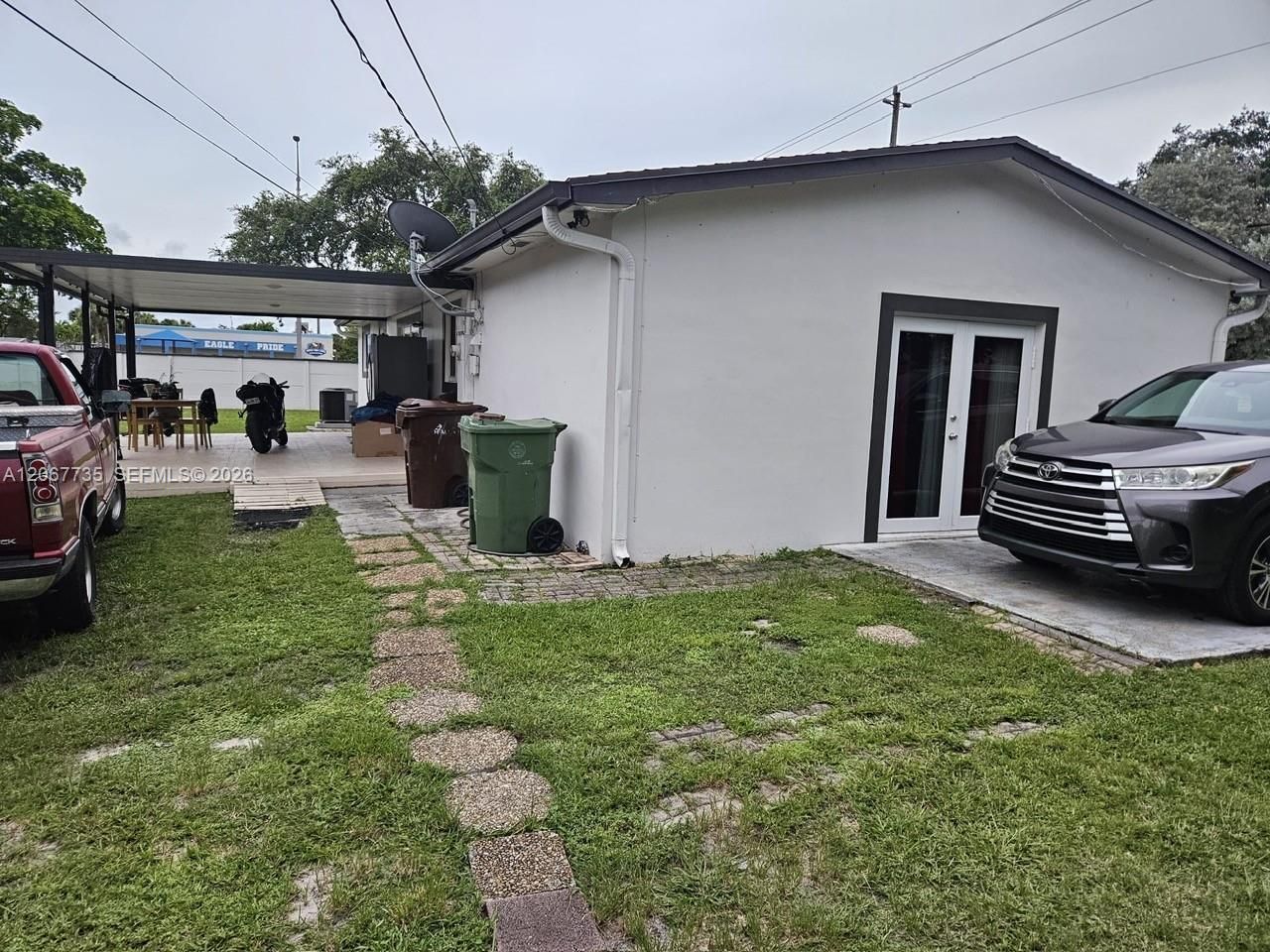 695 W 76th St, Hialeah, FL 33014 Photo