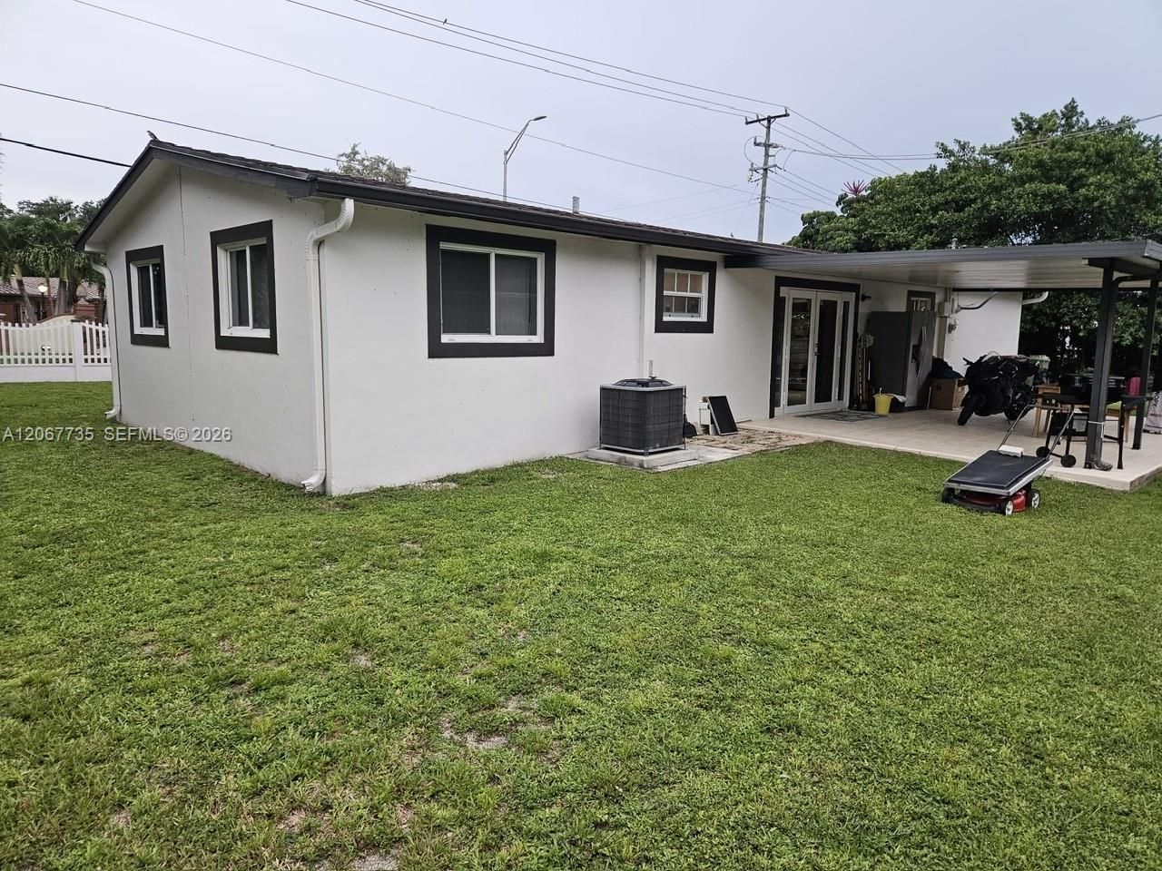 695 W 76th St, Hialeah, FL 33014 Photo