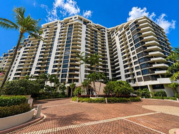 520 Brickell Key Dr, Unit A1710, Miami, FL 33131
