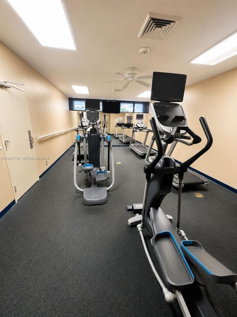 520 Brickell Key Dr, Unit A1710, Miami, FL 33131 Photo