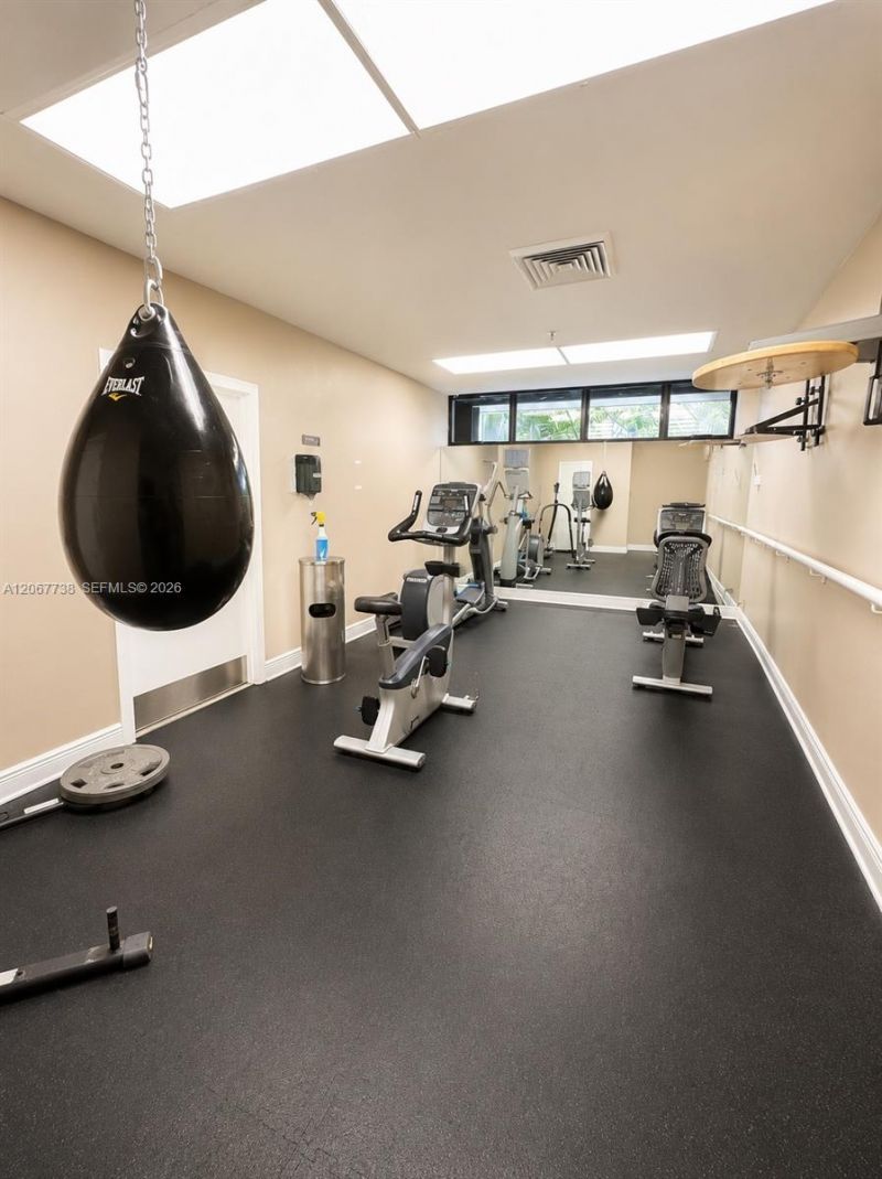 520 Brickell Key Dr, Unit A1710, Miami, FL 33131 Photo
