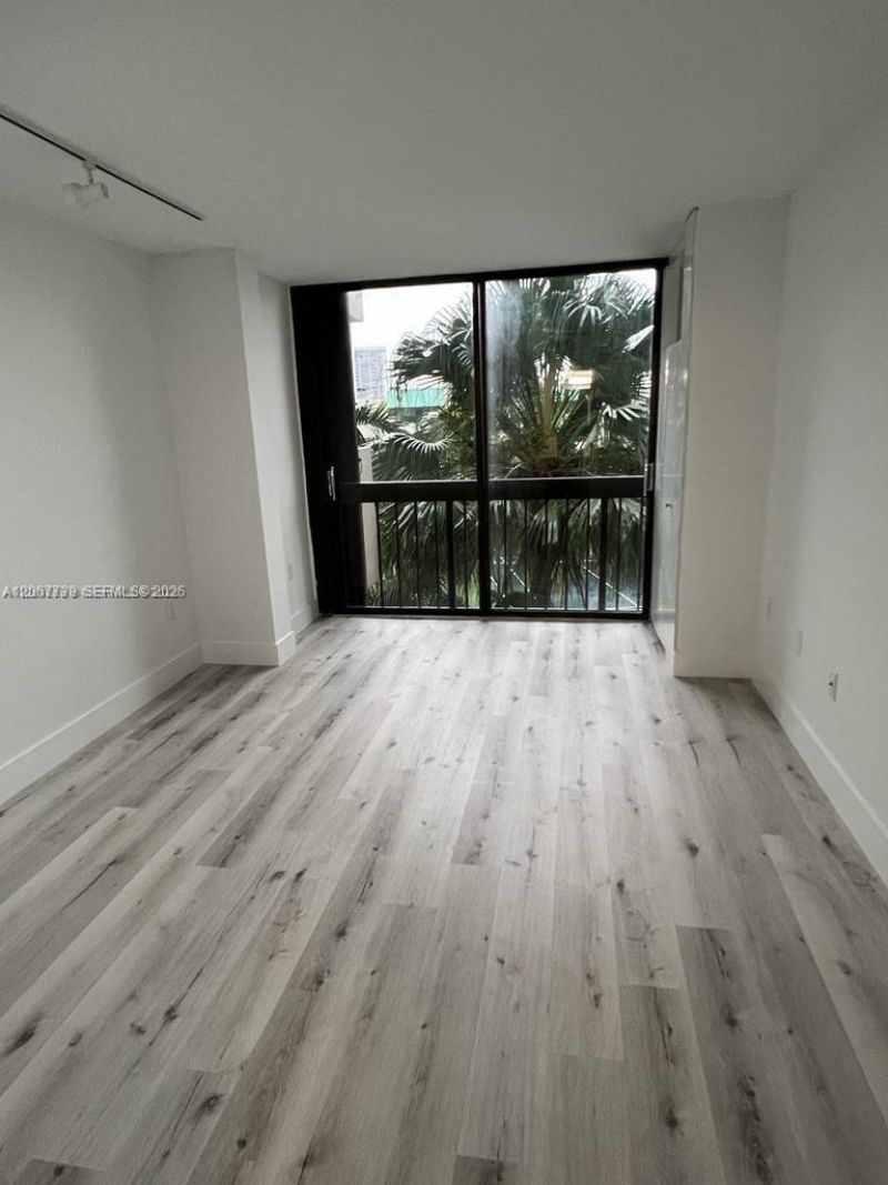 2333 Brickell Ave , Unit 307, Miami, FL 33129 Photo